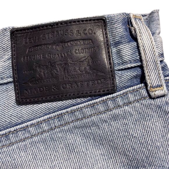 LEVI’S MADE & CRAFTED Barrel Crop Jeans Light Wash High Rise Raw Hem Size 28 - Picture 11 of 16